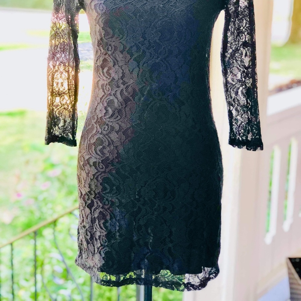 Dress - Picture 2 of 2